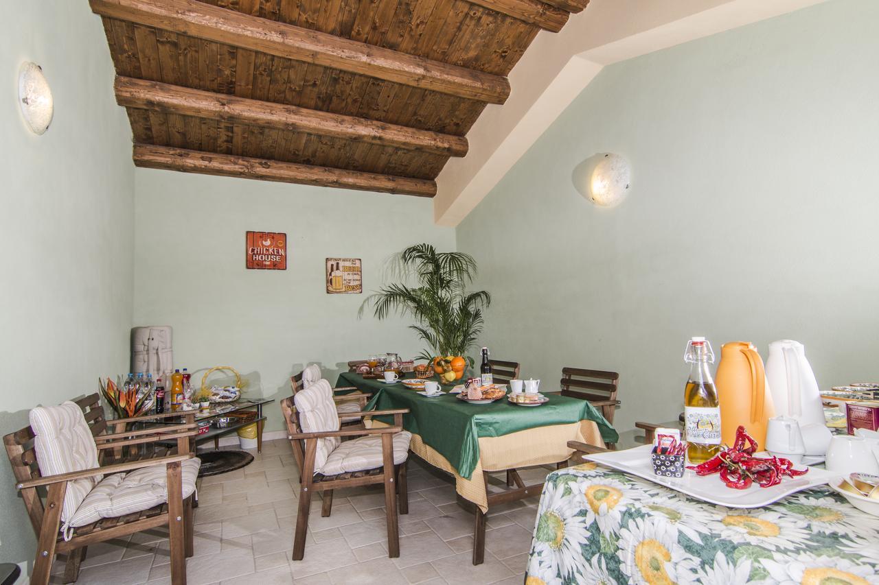 Bed and Breakfast Abbraccio del Carrubo Scicli Exterior foto